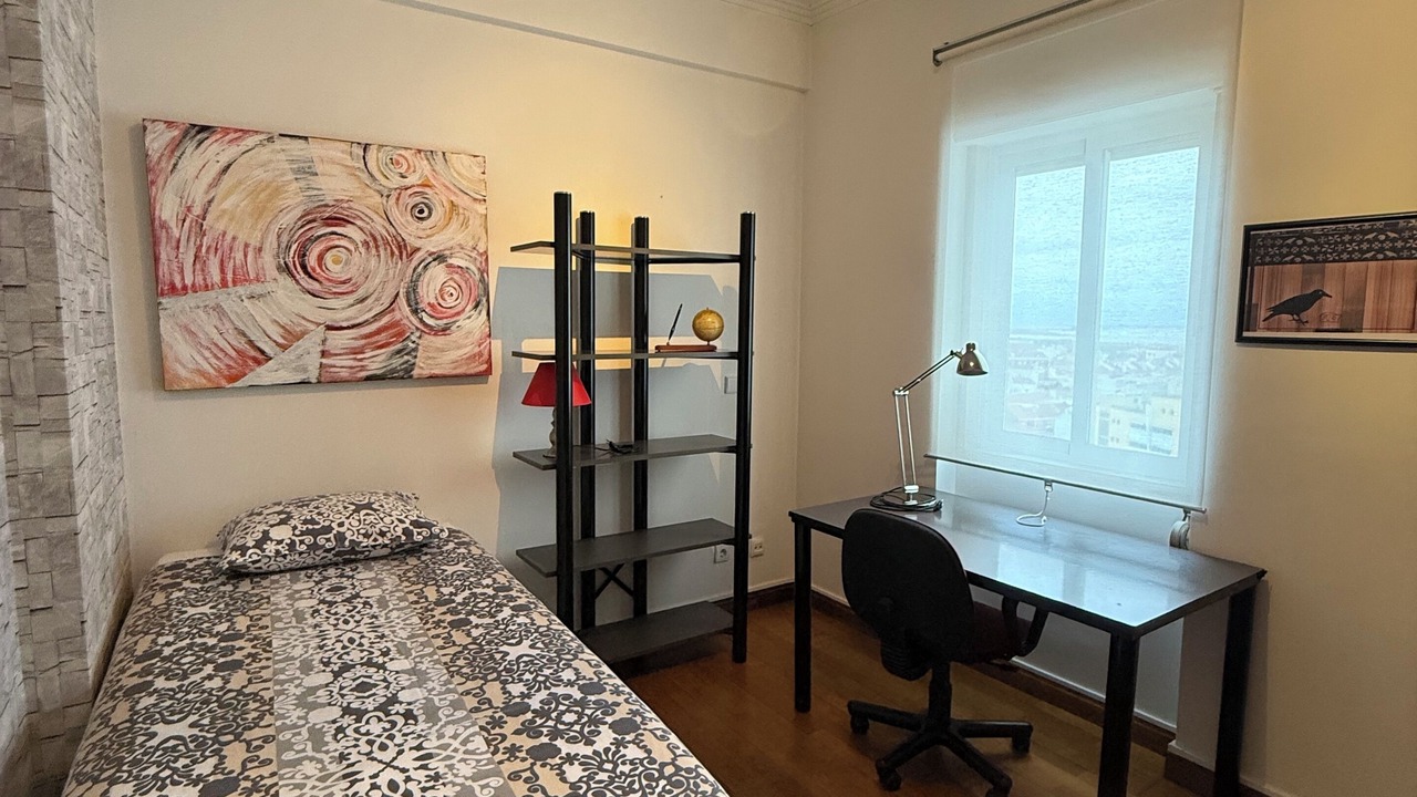 Photo of Bedroom in Sacavem