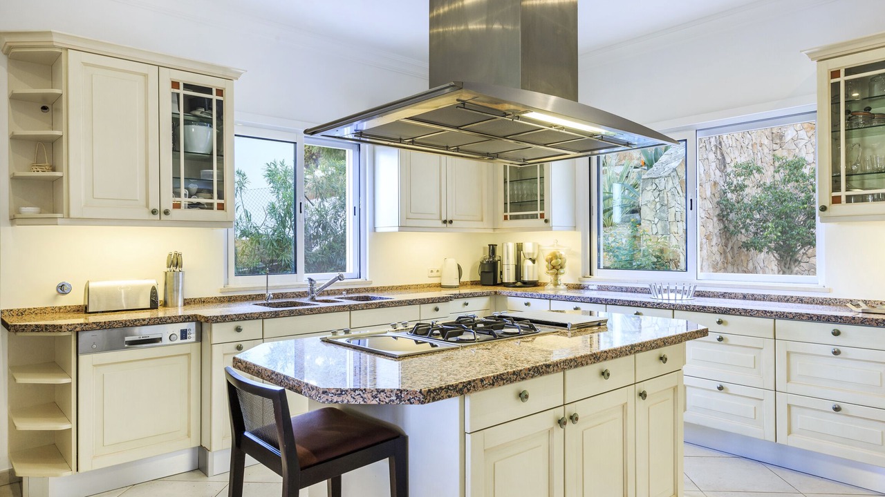 Photo of Kitchen in Almancil