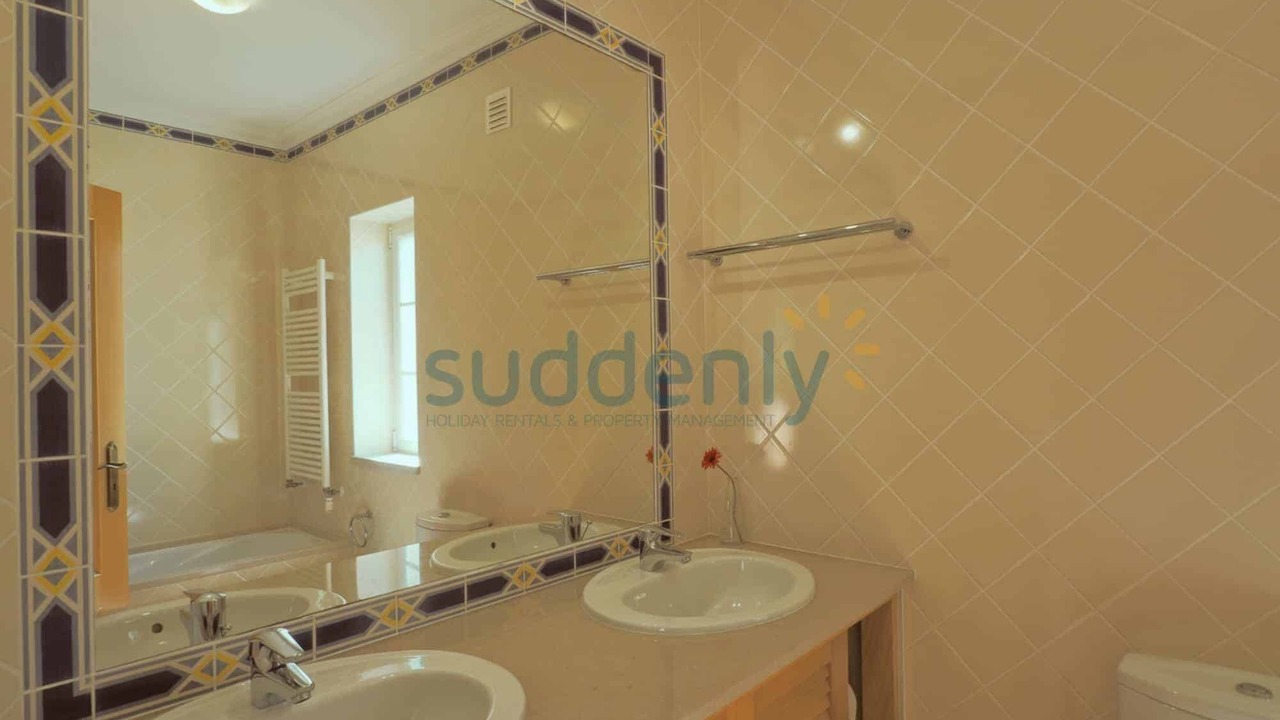 Photo of Bathroom in Praia del Rei