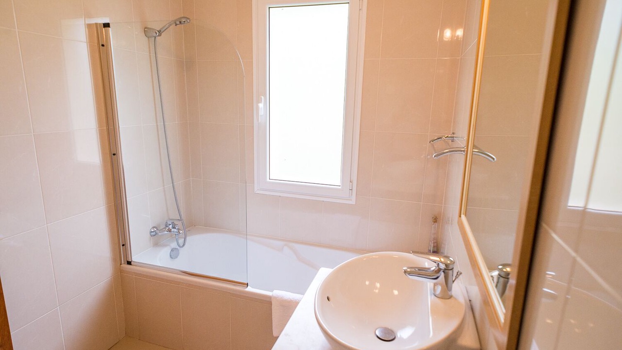 Photo of Bathroom in Arco da Calheta