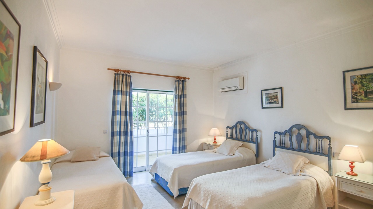 Photo of Bedroom in Vale do Lobo