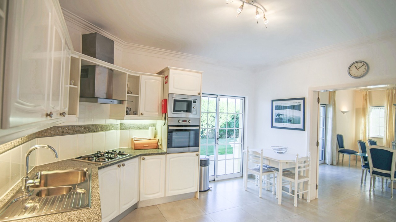 Photo of Kitchen in Vale do Lobo