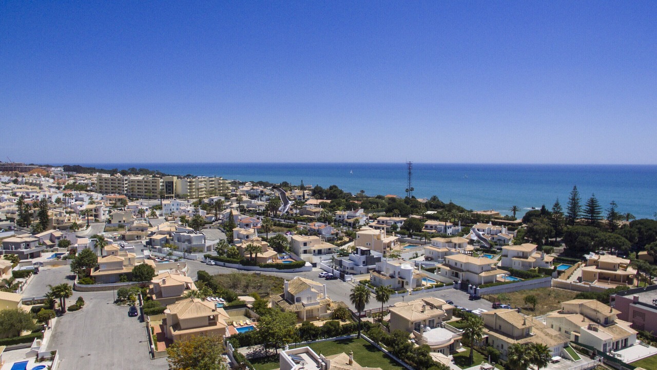 Photo of Outdoor in Gale