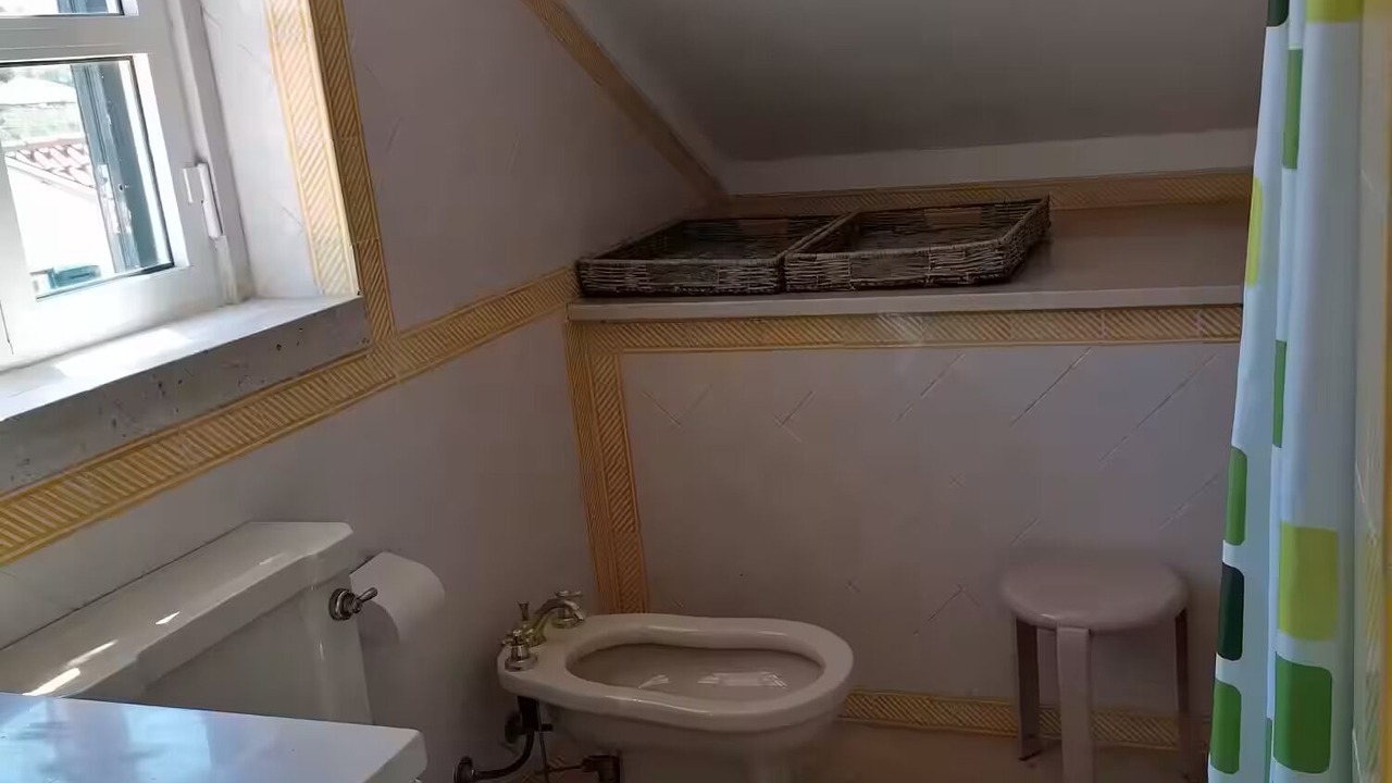 Photo of Bathroom in Azenhas do Mar