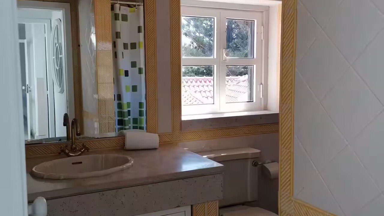 Photo of Bathroom in Azenhas do Mar