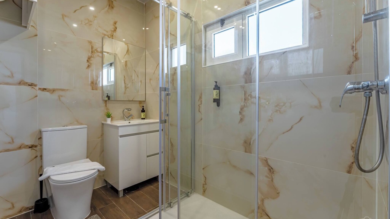 Photo of Bathroom in Paranhos