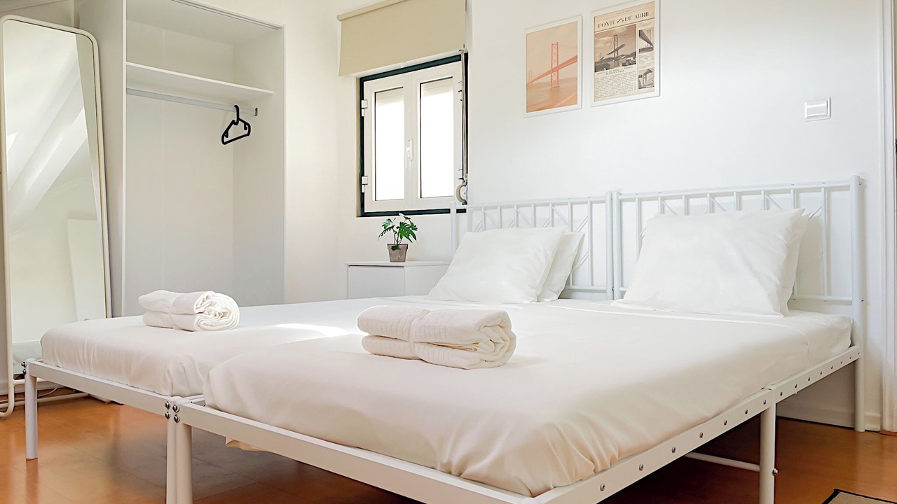Photo of Bedroom in Linda-a-Velha