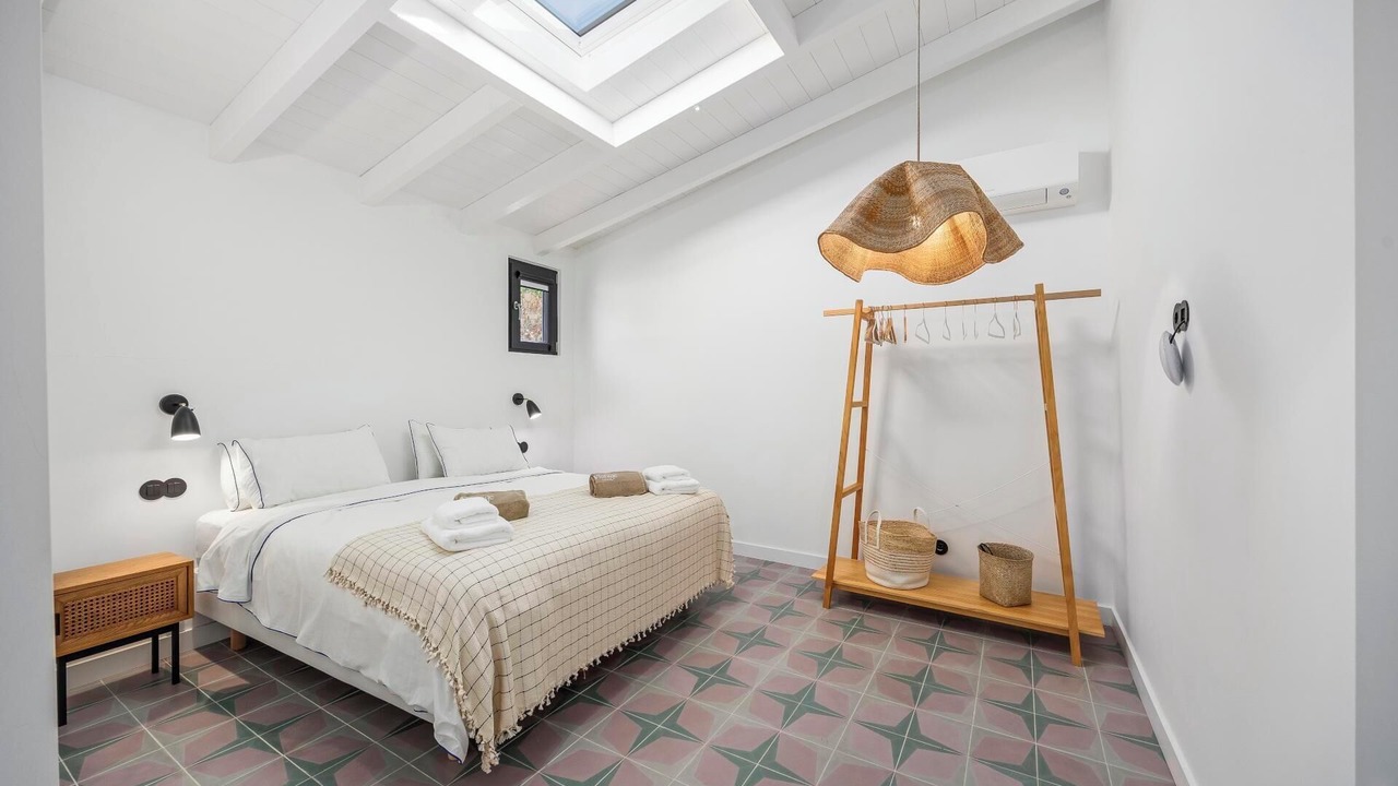 Photo of Bedroom in Alfeicao
