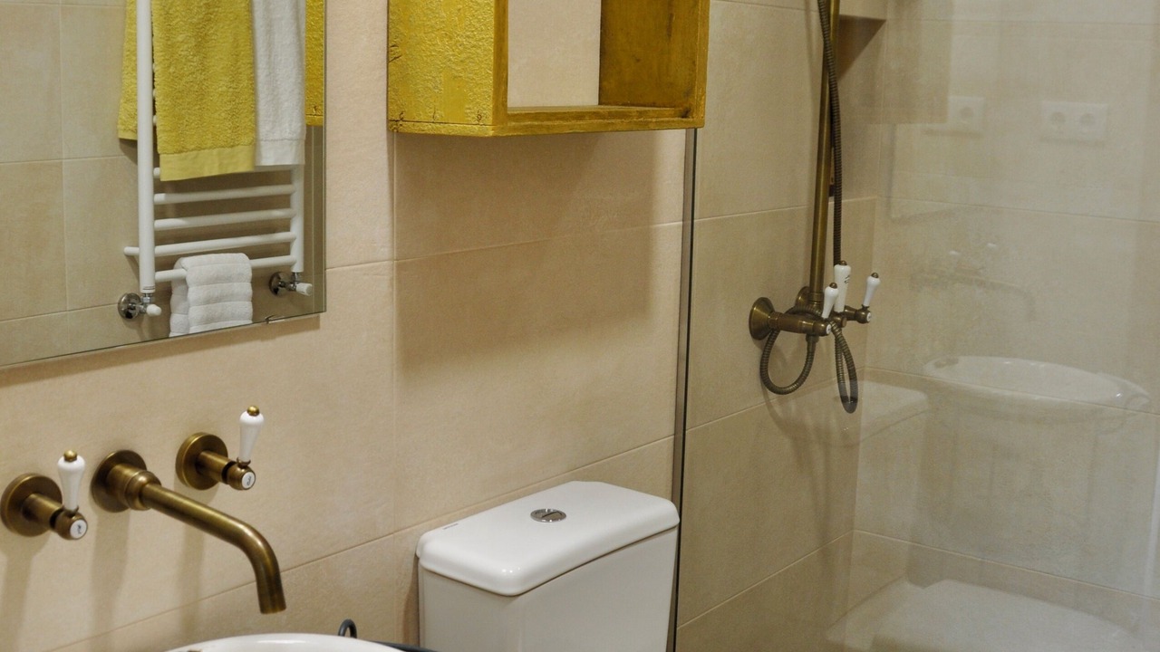 Photo of Bathroom in Amarante
