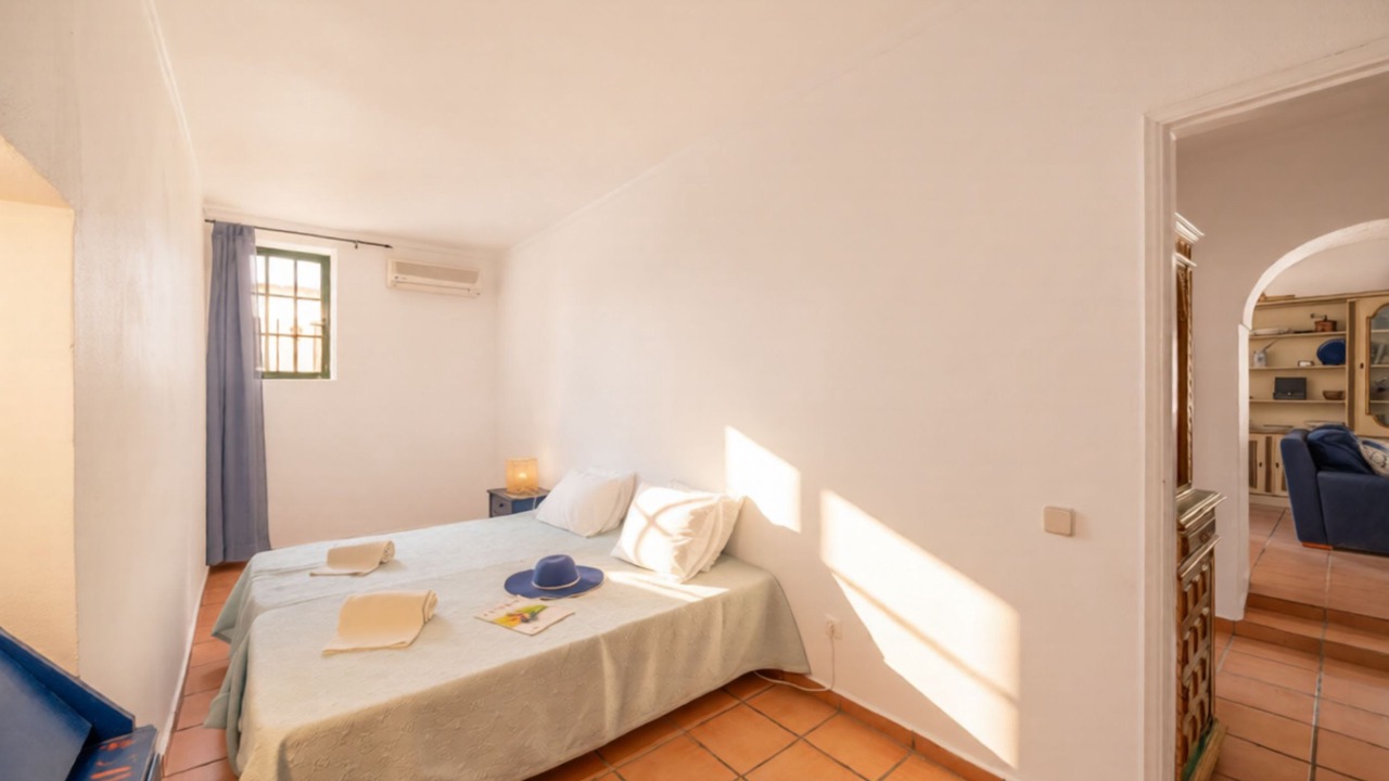 Photo of Bedroom in Moncarapacho e Fuseta