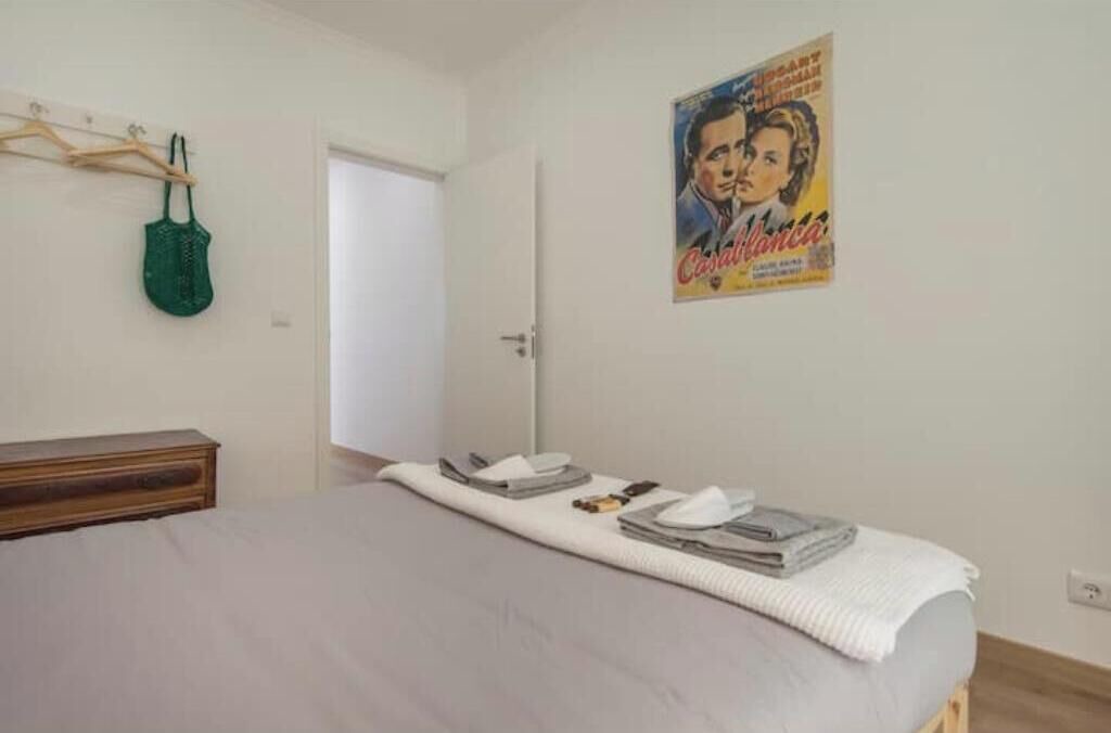 Photo of Bedroom in Linda-a-Velha