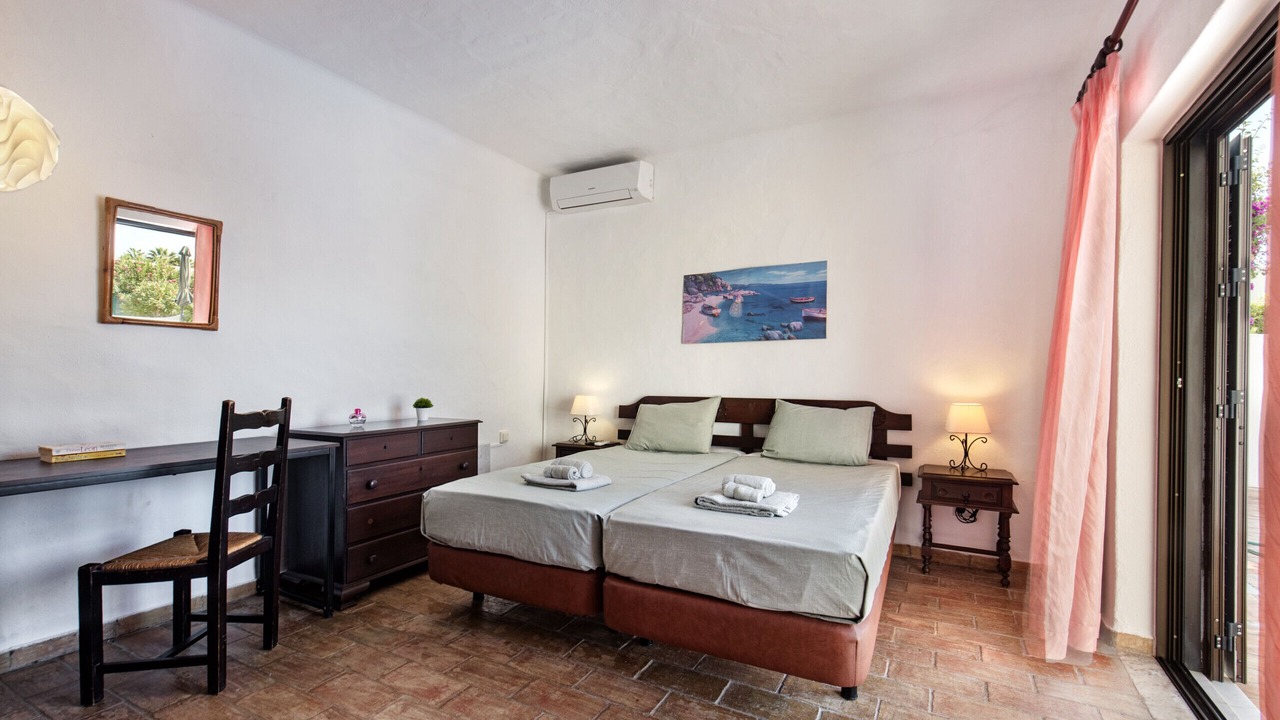 Photo of Bedroom in Mato Serrao
