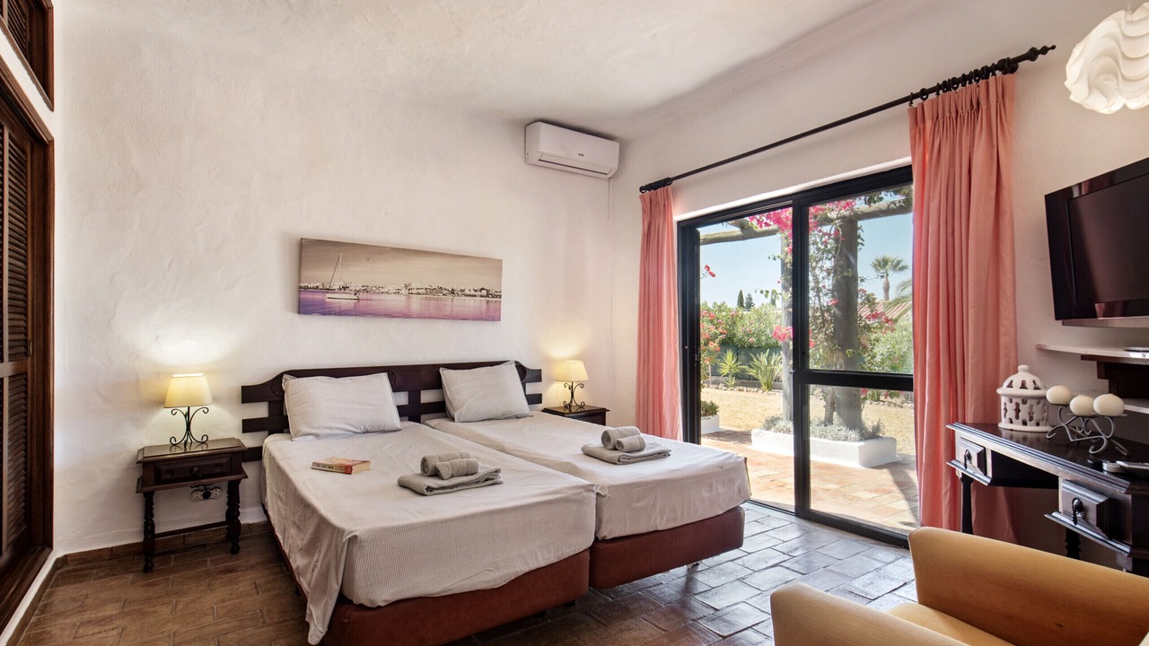 Photo of Bedroom in Mato Serrao
