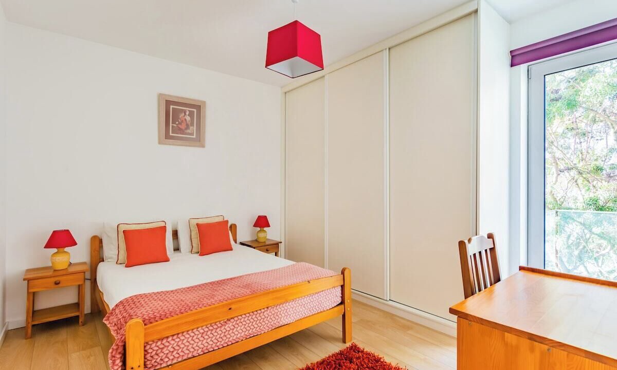 Photo of Bedroom in Oeiras