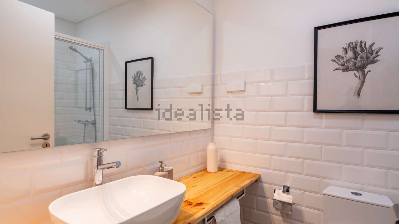Photo of Bathroom in Cascais