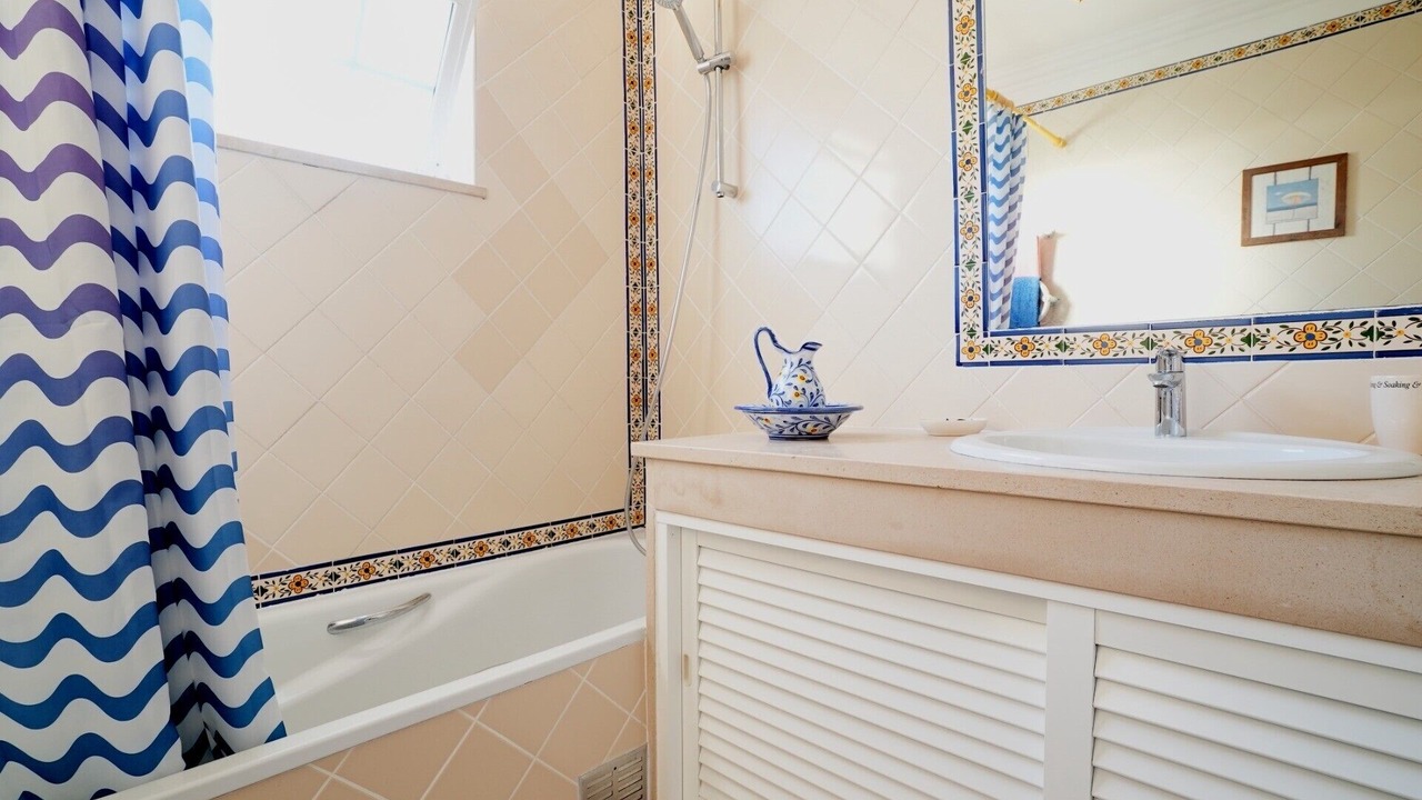 Photo of Bathroom in Lagoa