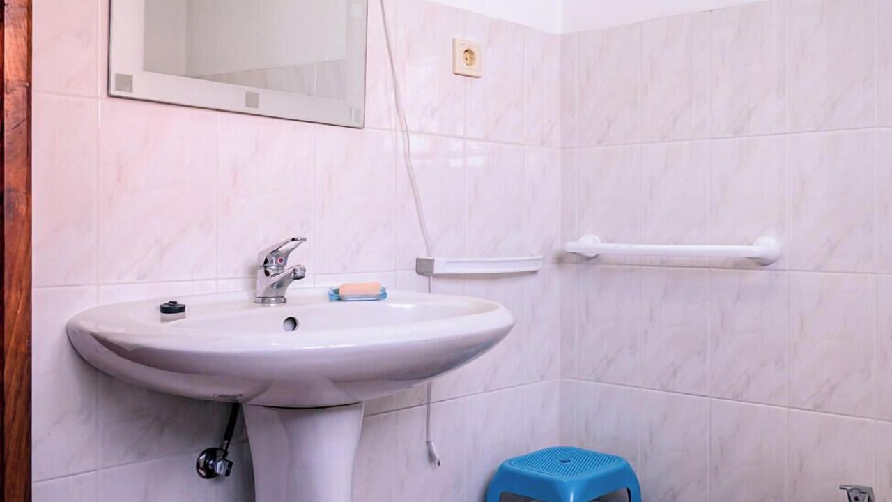 Photo of Bathroom in Biscoitos