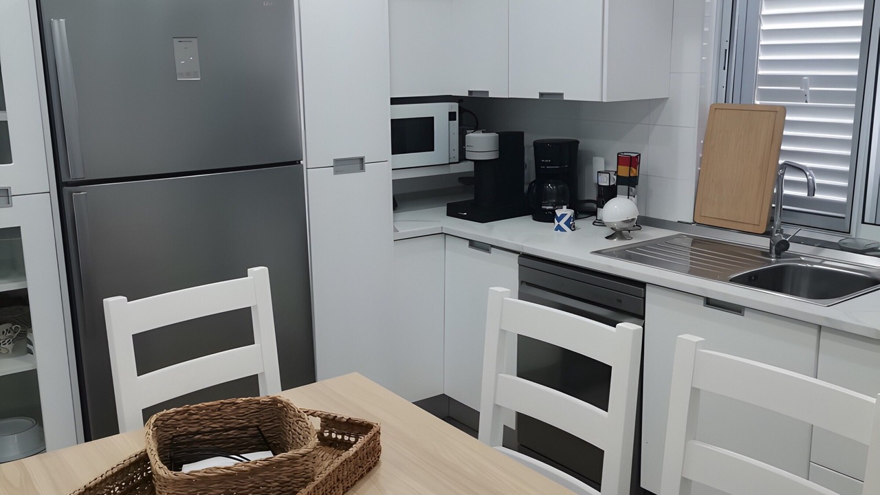 Photo of Kitchen in Santa Cruz da Graciosa