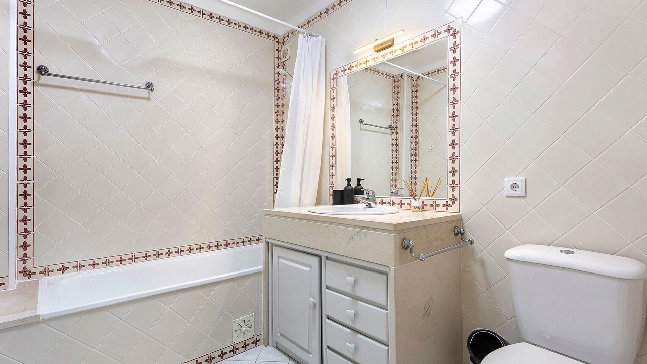 Photo of Bathroom in Praia del Rei