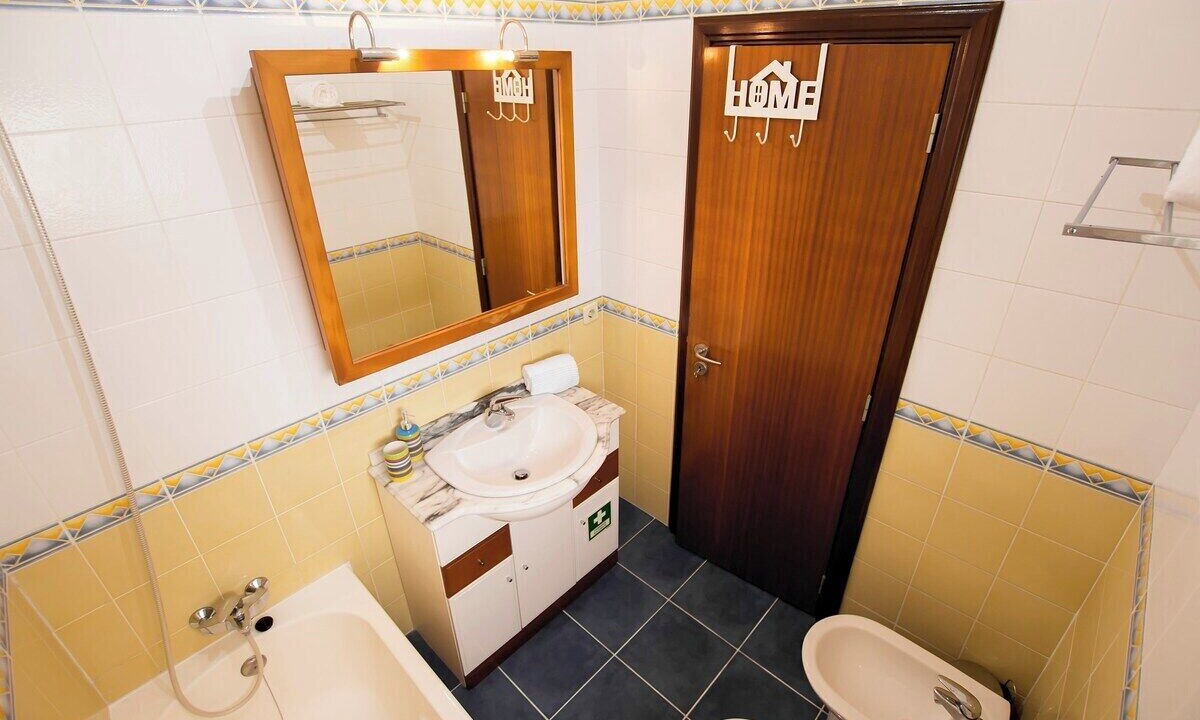 Photo of Bathroom in Aveiro