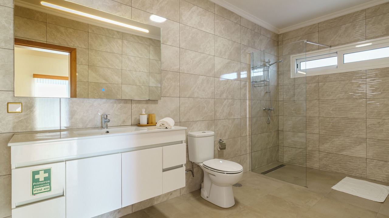 Photo of Bathroom in Estreito da Calheta