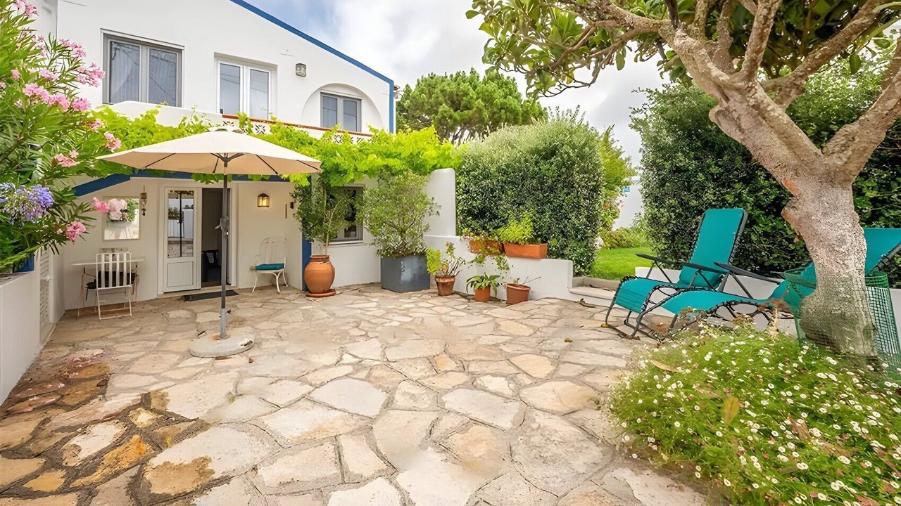 Photo of Patio Balcony in Praia das Macas