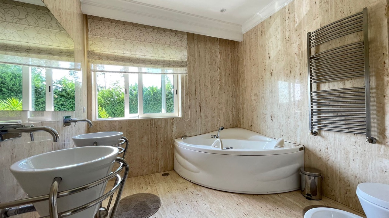 Photo of Bathroom in Cardielos