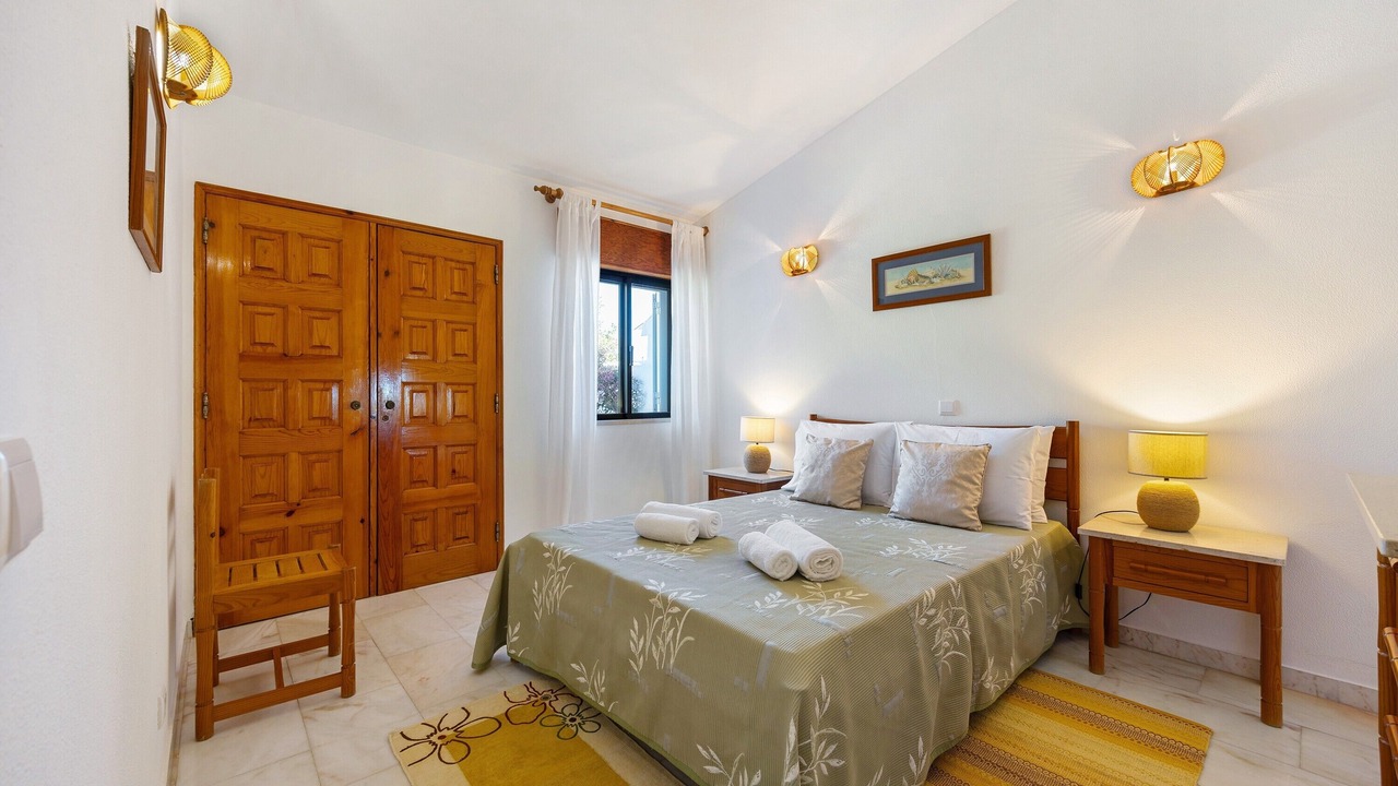 Photo of Bedroom in Atalaia