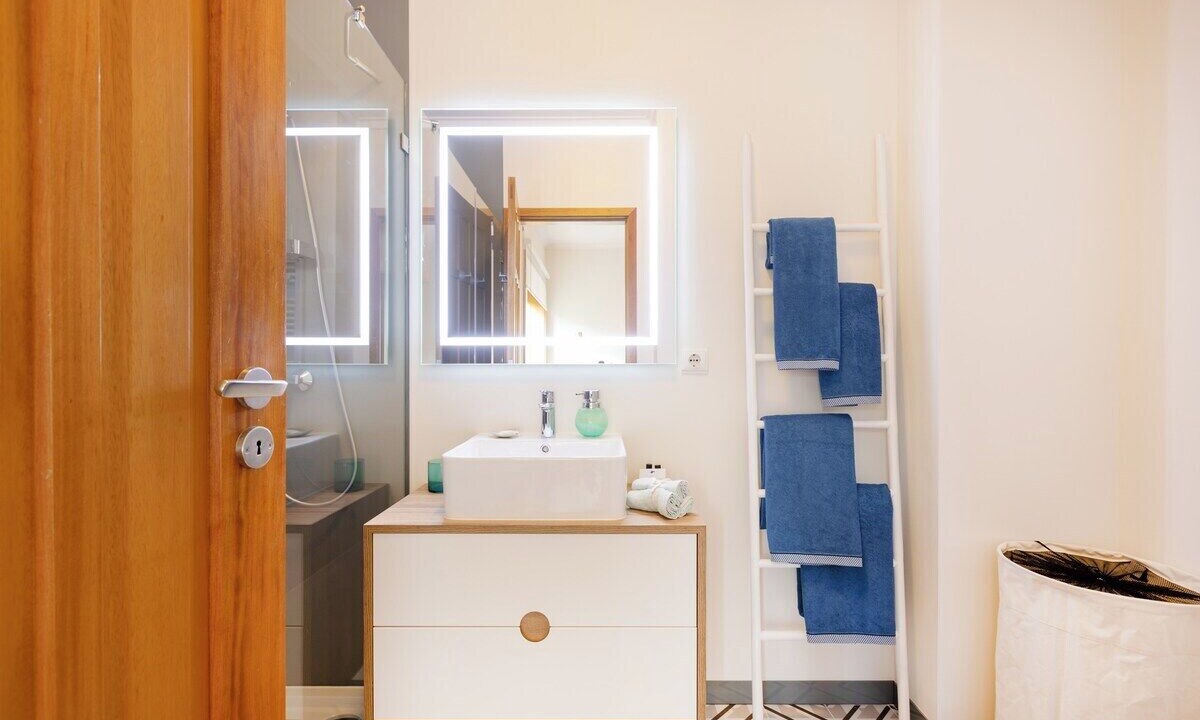 Photo of Bathroom in Sao Felix Da Marinha