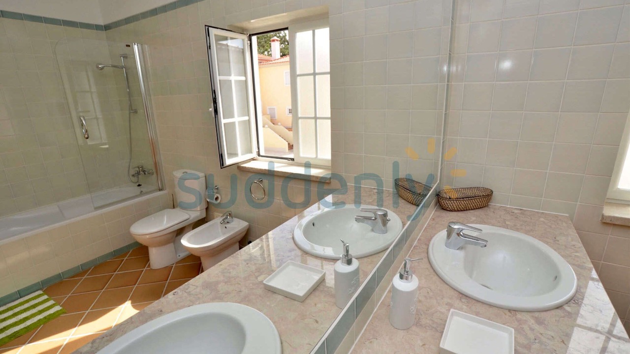 Photo of Bathroom in Praia del Rei