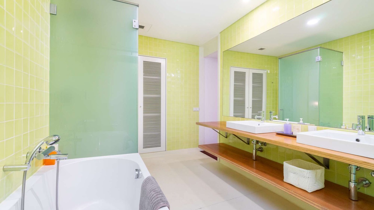 Photo of Bathroom in Martires
