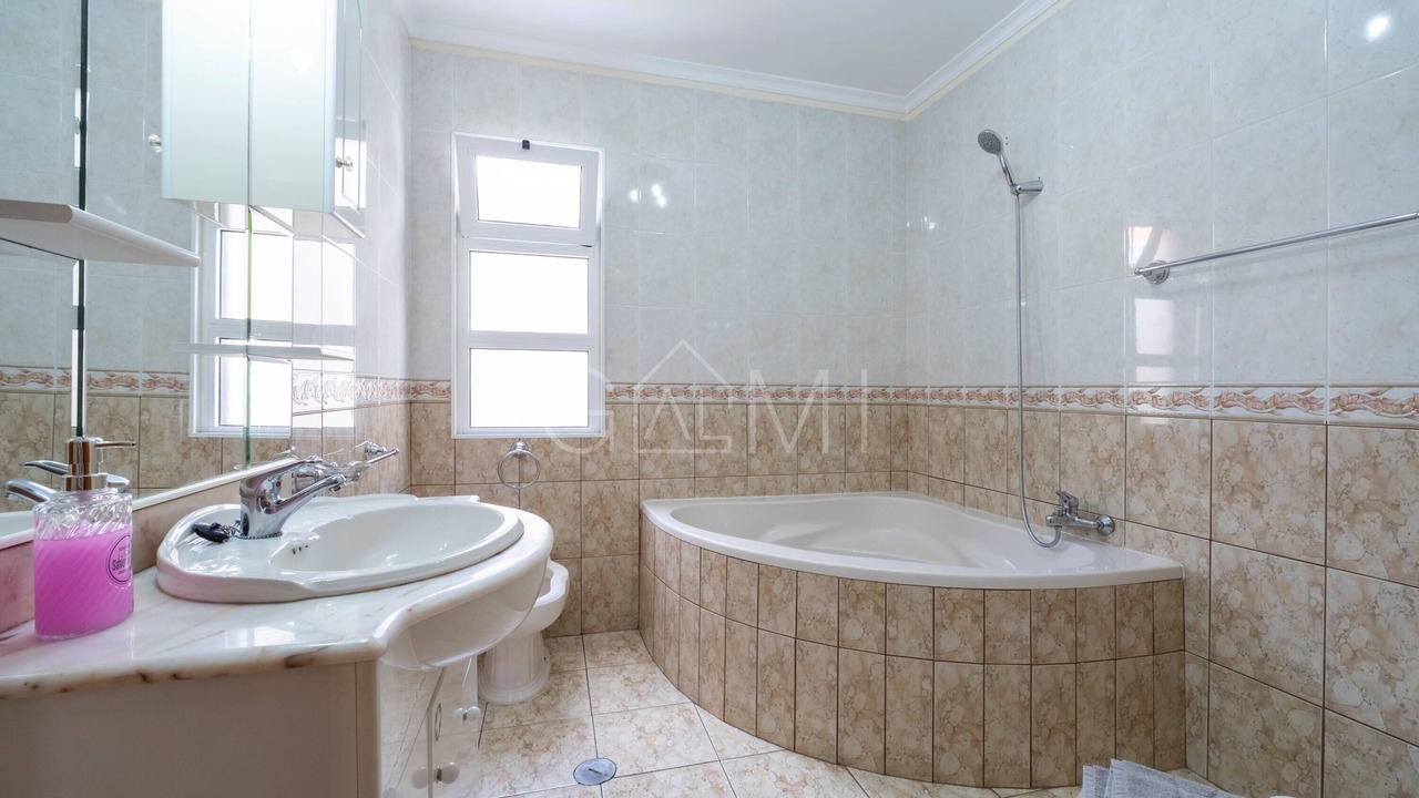 Photo of Bathroom in Estreito da Calheta