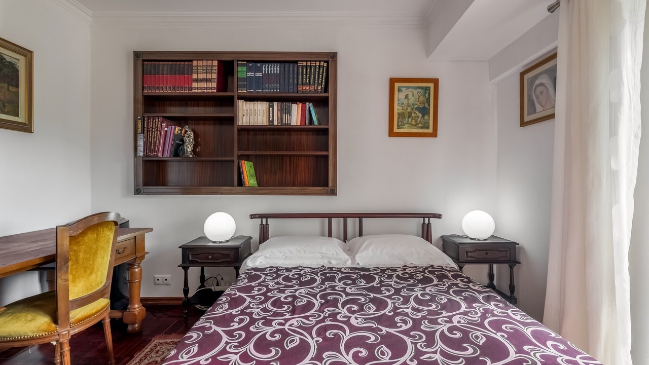 Photo of Bedroom in Carcavelos
