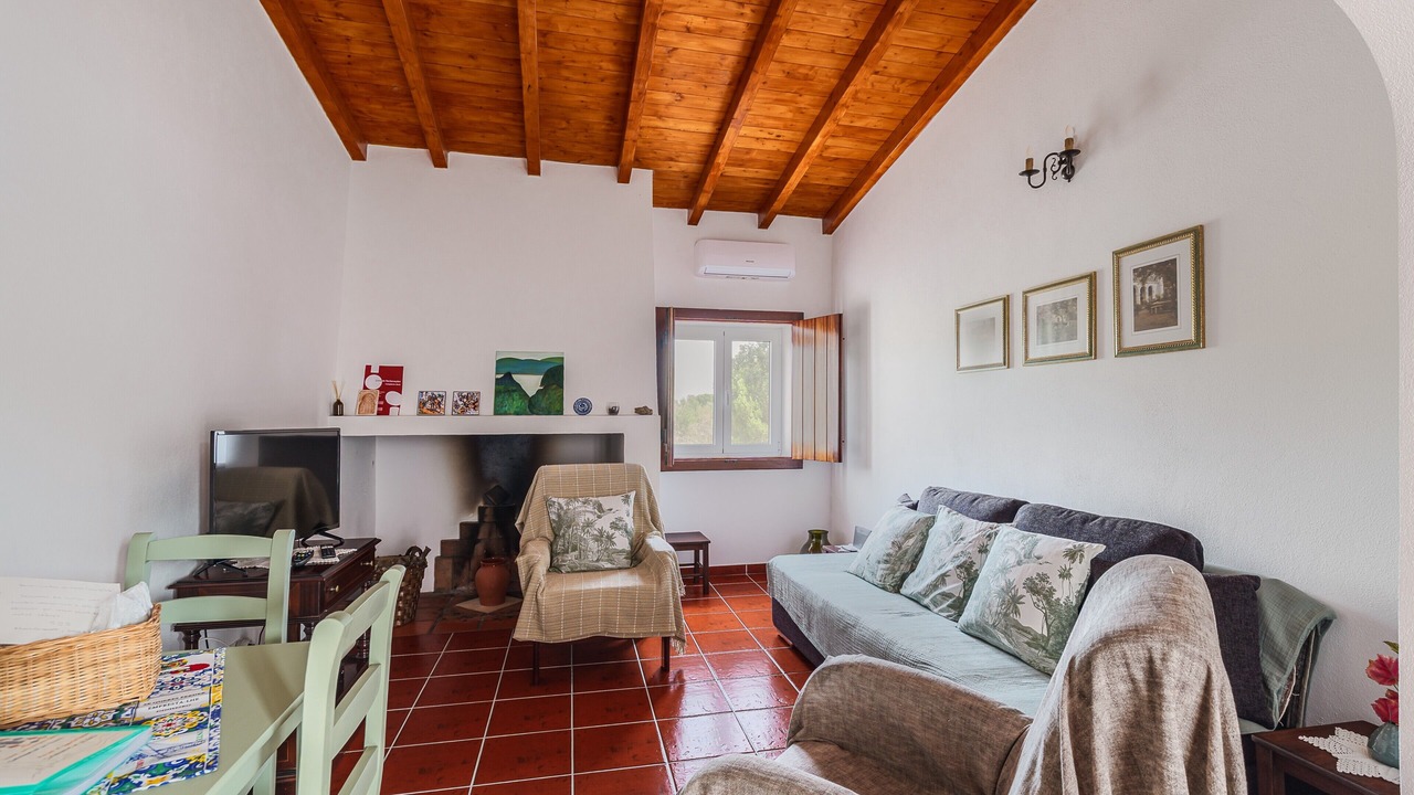 Photo of Livingroom in Foros de Vale de Figueira