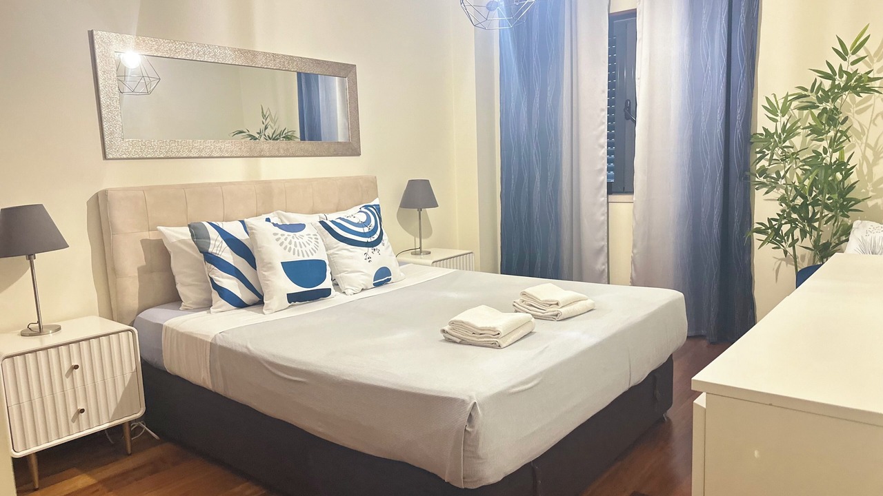 Photo of Bedroom in Santa Iria de Azoia