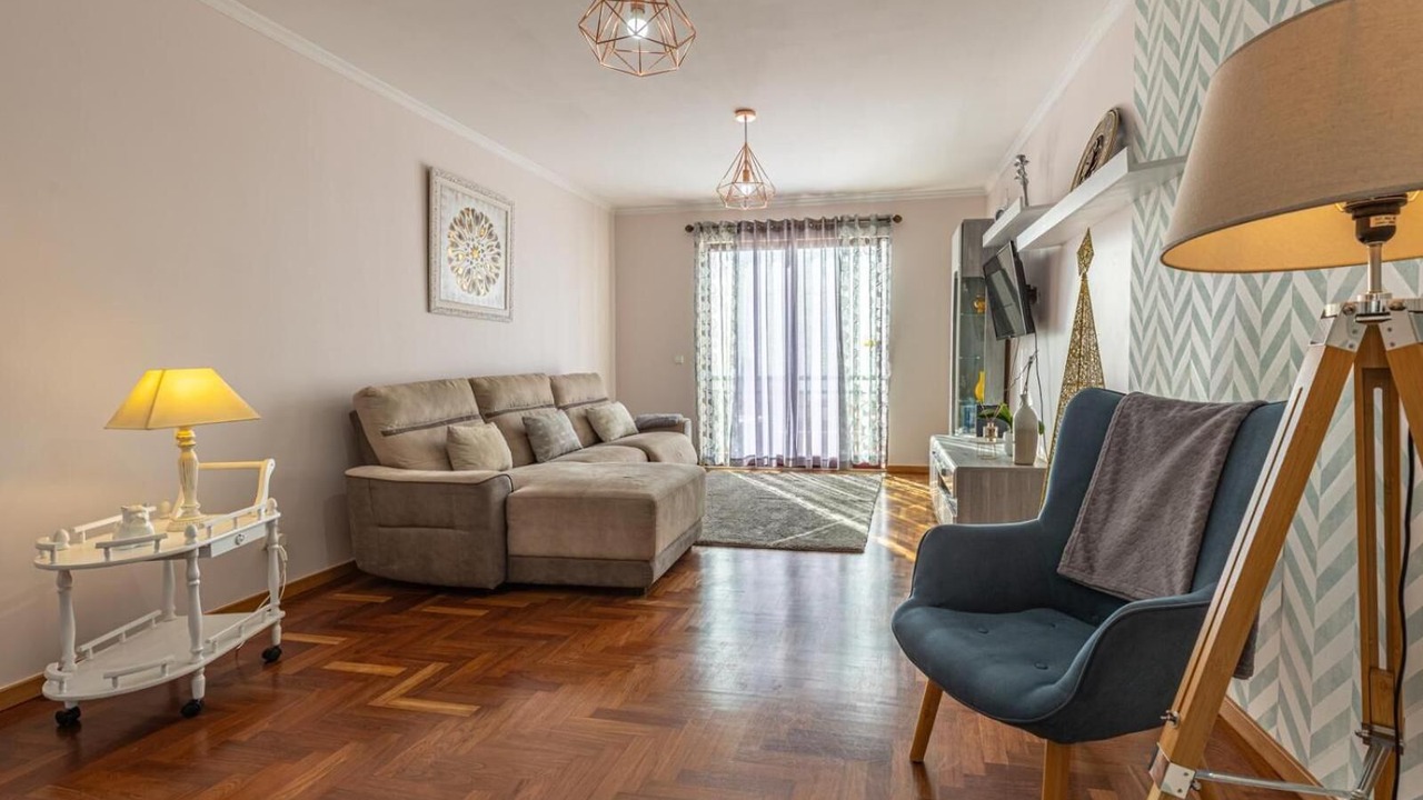 Photo of Livingroom in Garajau