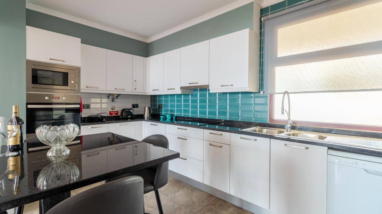 Photo of Kitchen in Garajau