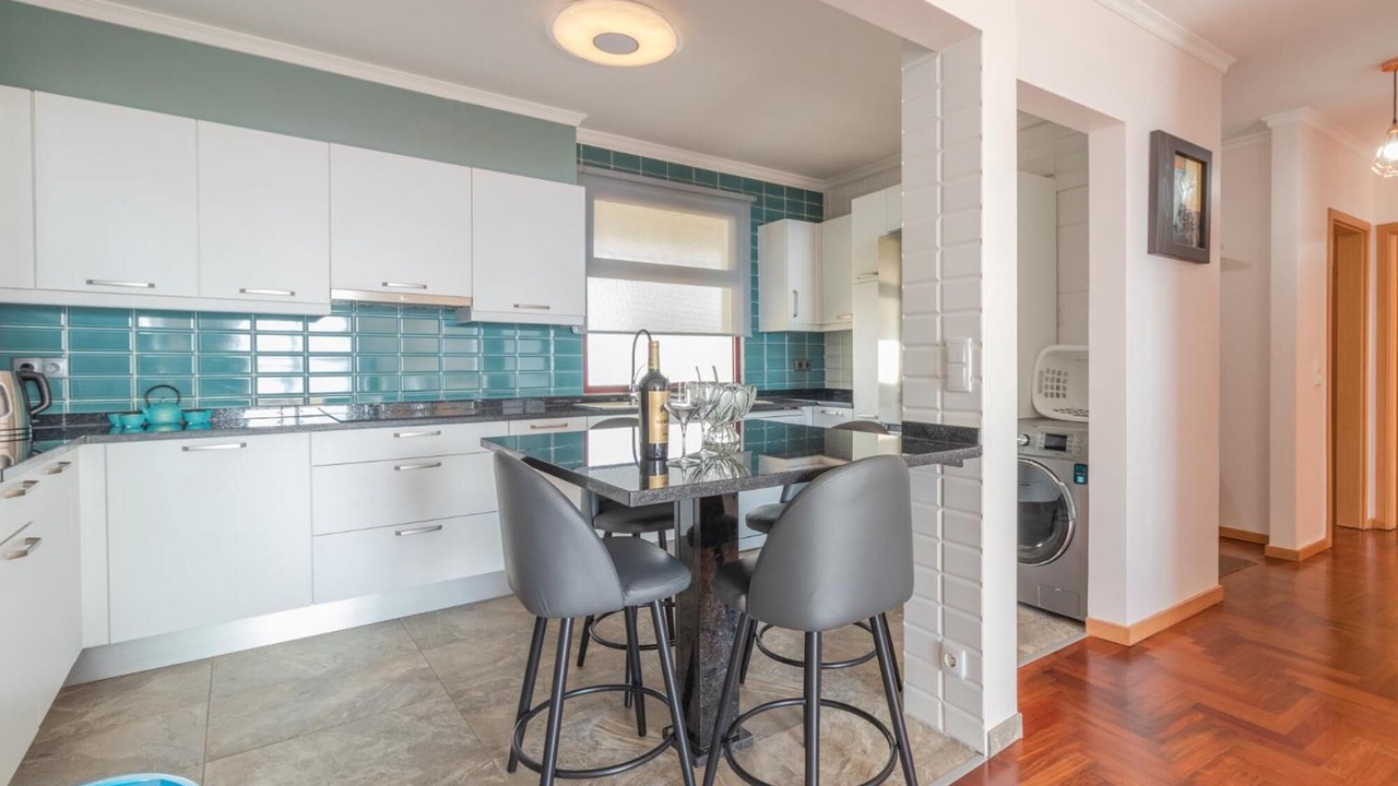 Photo of Kitchen in Garajau