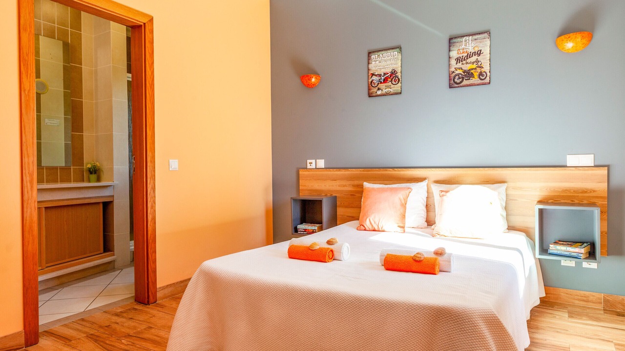 Photo of Bedroom in Correeira