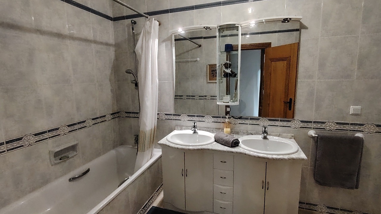 Photo of Bathroom in Castelo