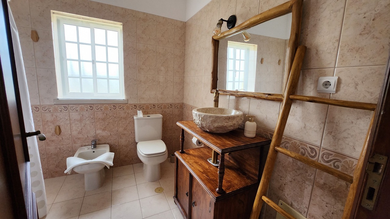 Photo of Bathroom in Amoreira