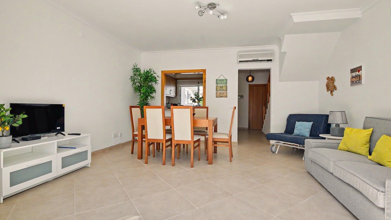 Photo of Livingroom in Manta Rota