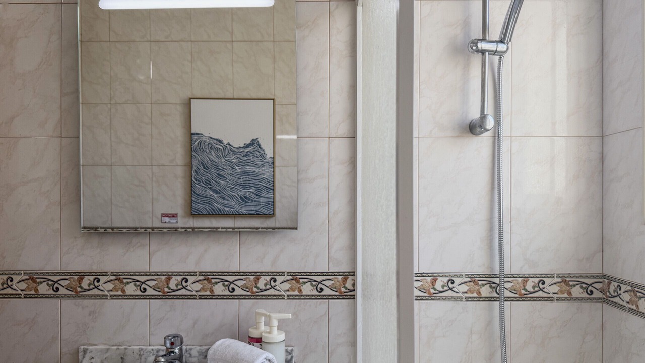 Photo of Bathroom in Peneco Beach