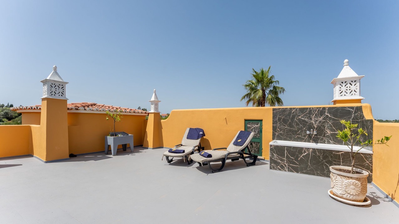 Photo of Patio Balcony in Monte Raposo