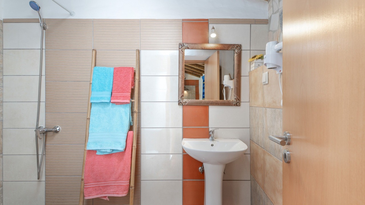 Photo of Bathroom in Odemira