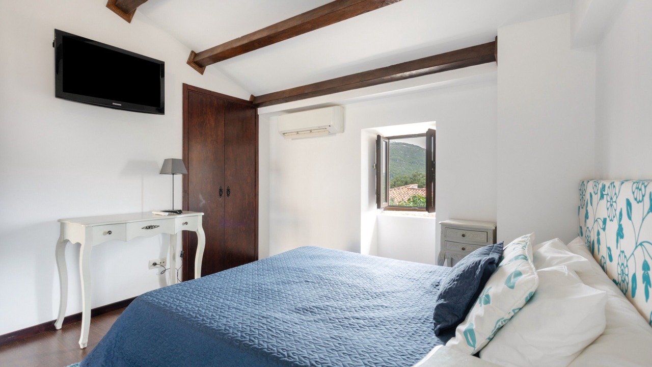 Photo of Bedroom in Camparca