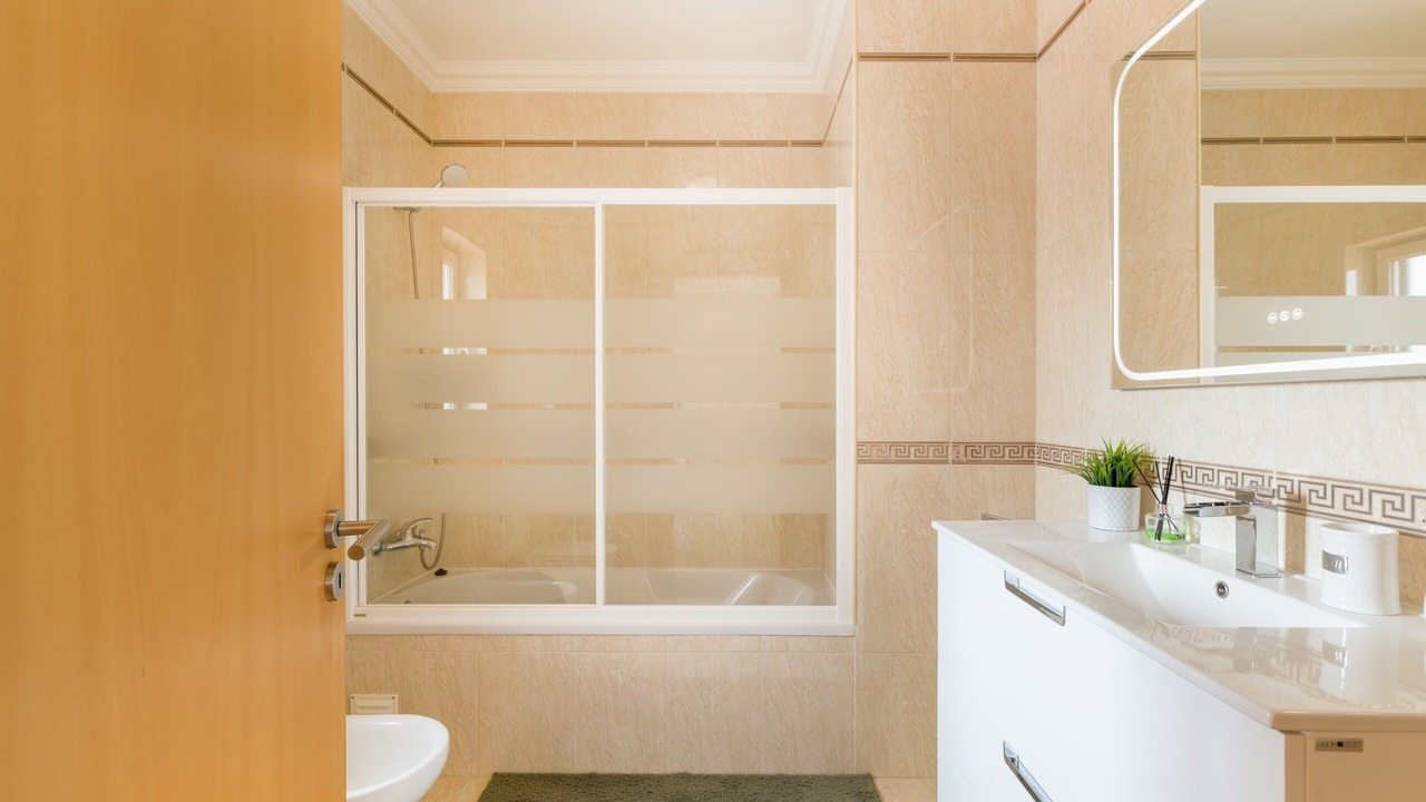 Photo of Bathroom in Vila Nova de Milfontes