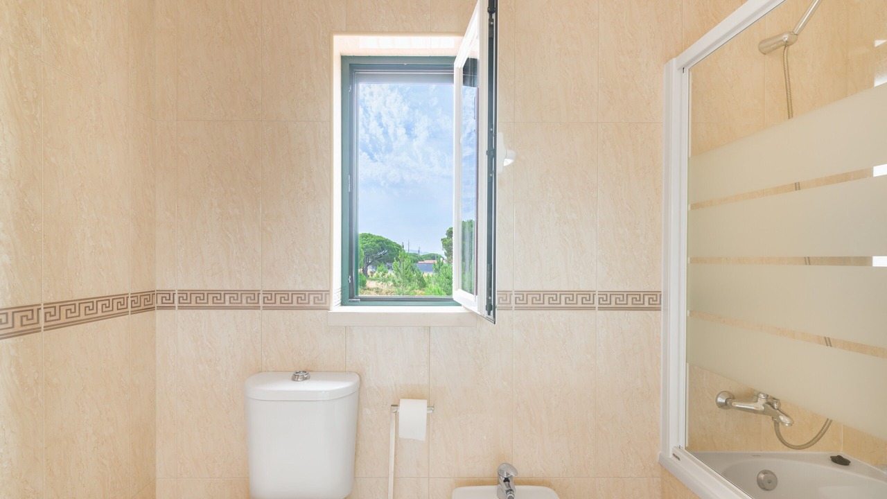 Photo of Bathroom in Vila Nova de Milfontes