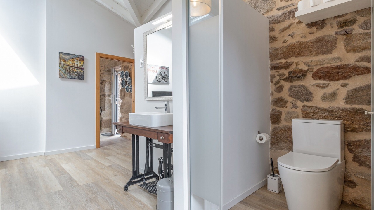 Photo of Bathroom in Covas