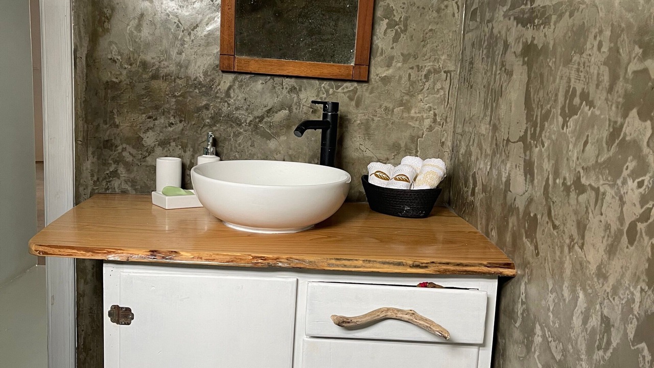 Photo of Bathroom in Santa Cruz da Graciosa
